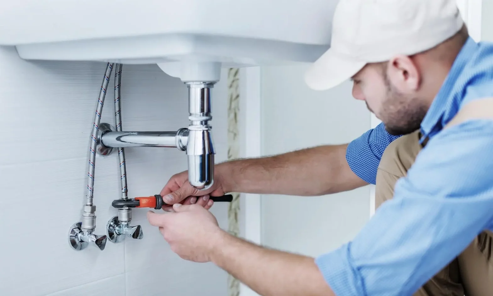 how to choose a reliable plumber